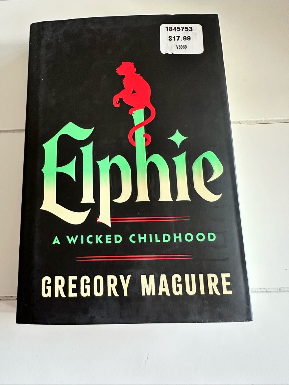 📚4 for $30 BOOK SALE - Elphie sprayed edges